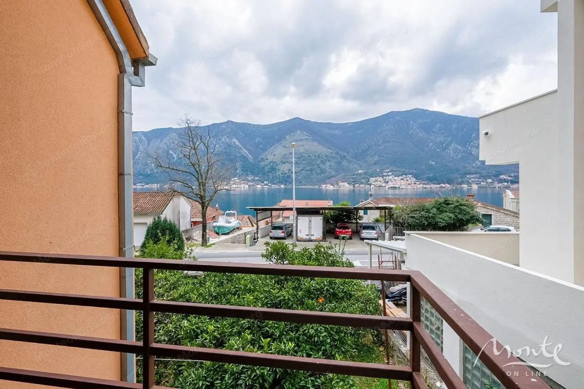 Prodaja, kuća, 250m², Dobrota, Kotor