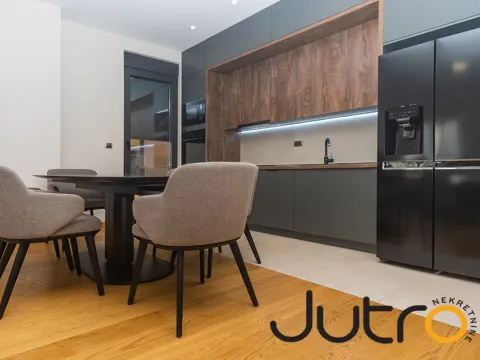 Izdavanje, trosoban stan, 120m², Podgorica, Crna Gora - image 13