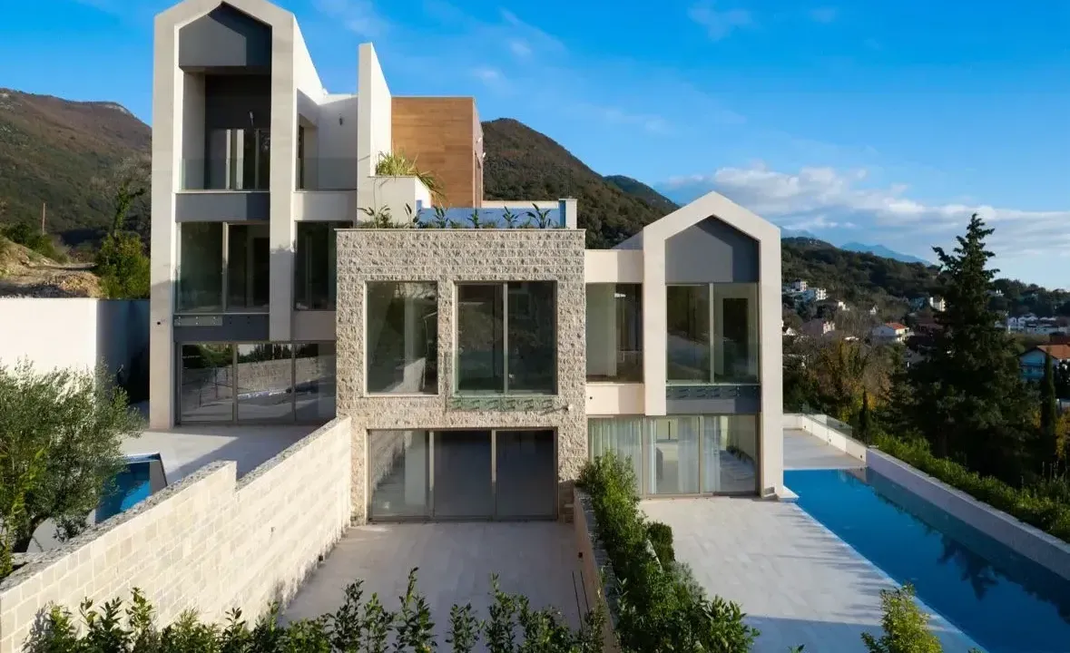 Prodaja, kuća, 325m², Tivat, Crna Gora