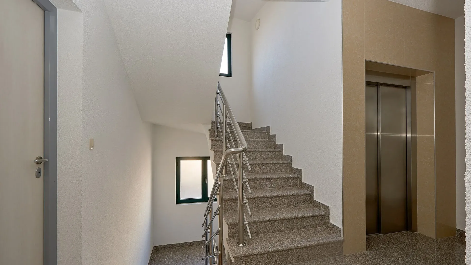 Sale, apartment, 85m², Bečići, Budva