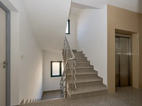 Sale, apartment, 85m², Bečići, Budva - image 9