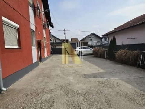 Prodaja, kuća, 242m², Lipov gaj, Novi Sad Sve Podlokacije - image 9