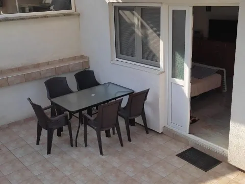 Prodaja, kuća, 200m², Tivat, Crna Gora - image 7