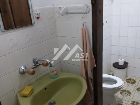 Izdavanje, poslovni prostor, 55m², Adice, Novi Sad Sve Podlokacije - image 4
