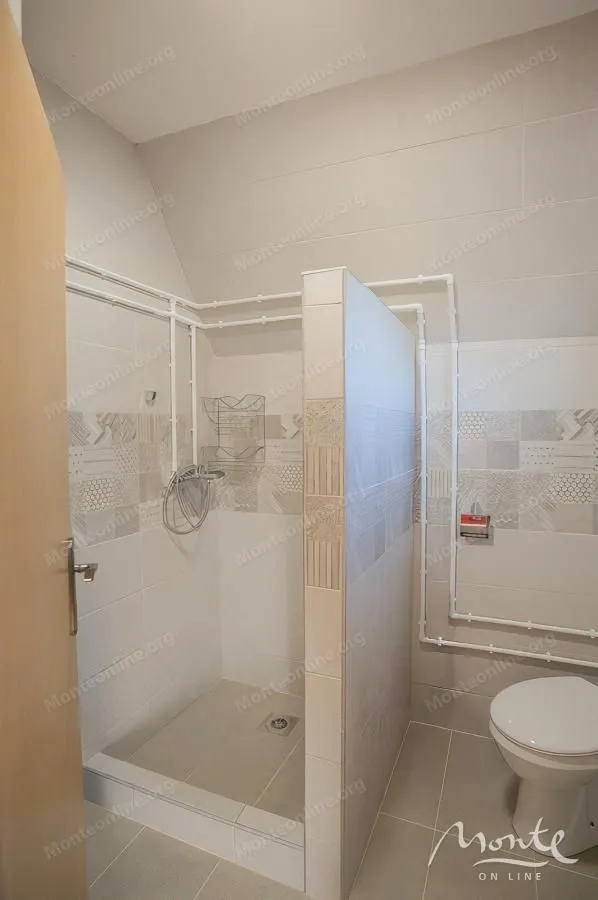 Sale, office space, 219m², Borje, Žabljak