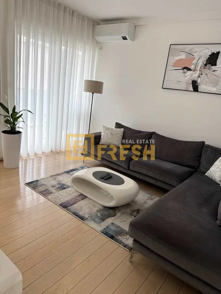 Prodaja, trosoban stan, 72m², City Kvart, Podgorica