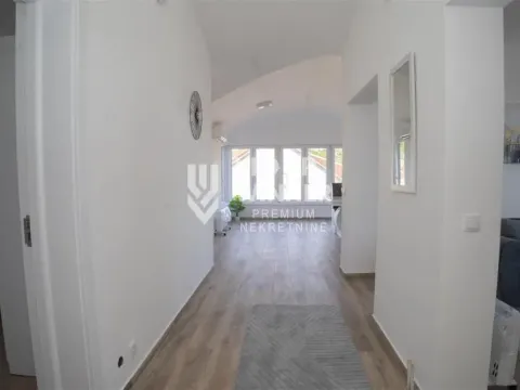 Izdavanje, četvorosoban stan, 125m², Cerak, Beograd - image 16