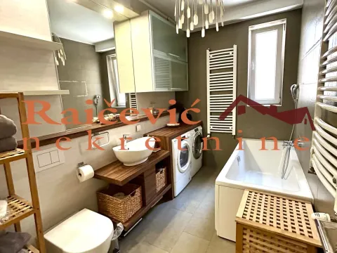 Sale, three bedroom apartment, 80m², Centar, Stara Pazova - image 6