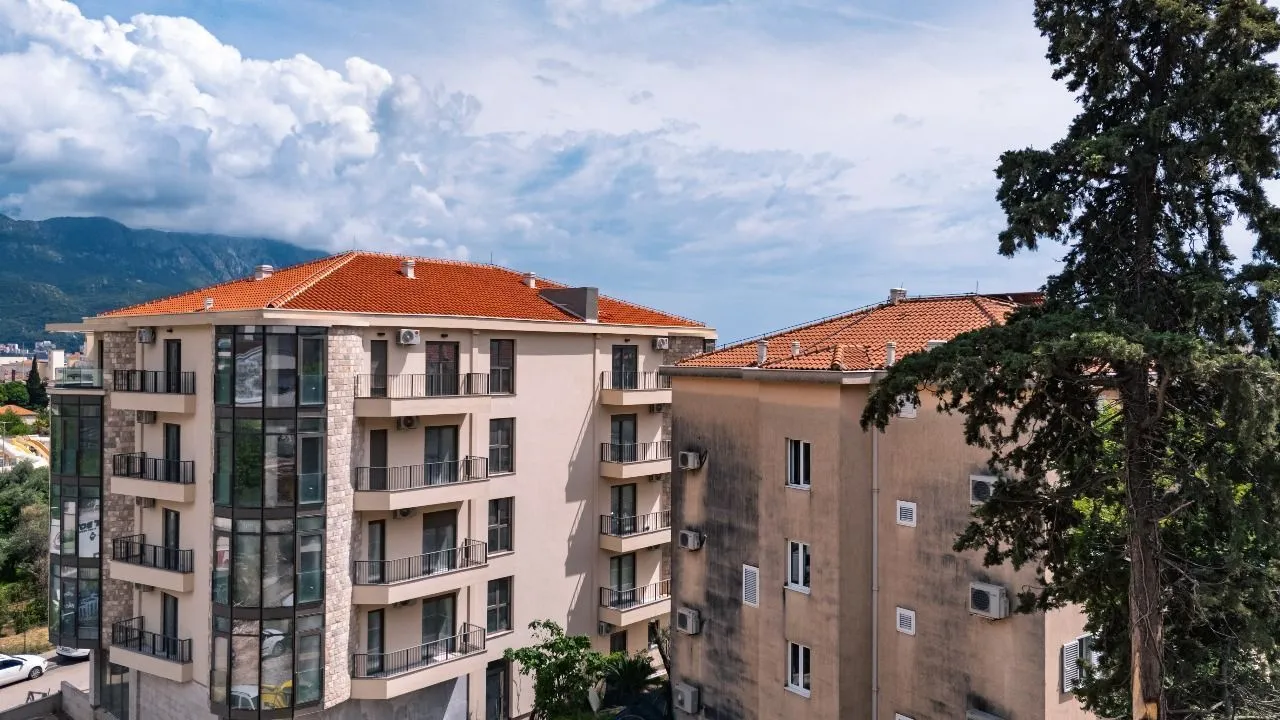 Sale, two bedroom apartment, 77m², Bečići, Budva