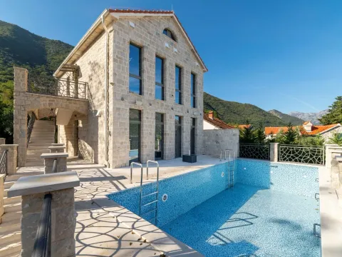 Sale, hospitality venue, 731m², Stoliv, Kotor - image 3