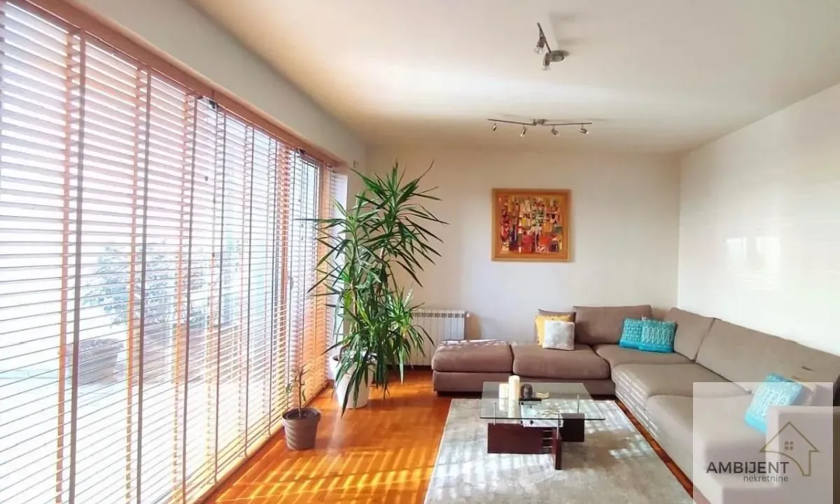 Prodaja, kuća, 300m², Bulbulder, Zvezdara Sve Podlokacije