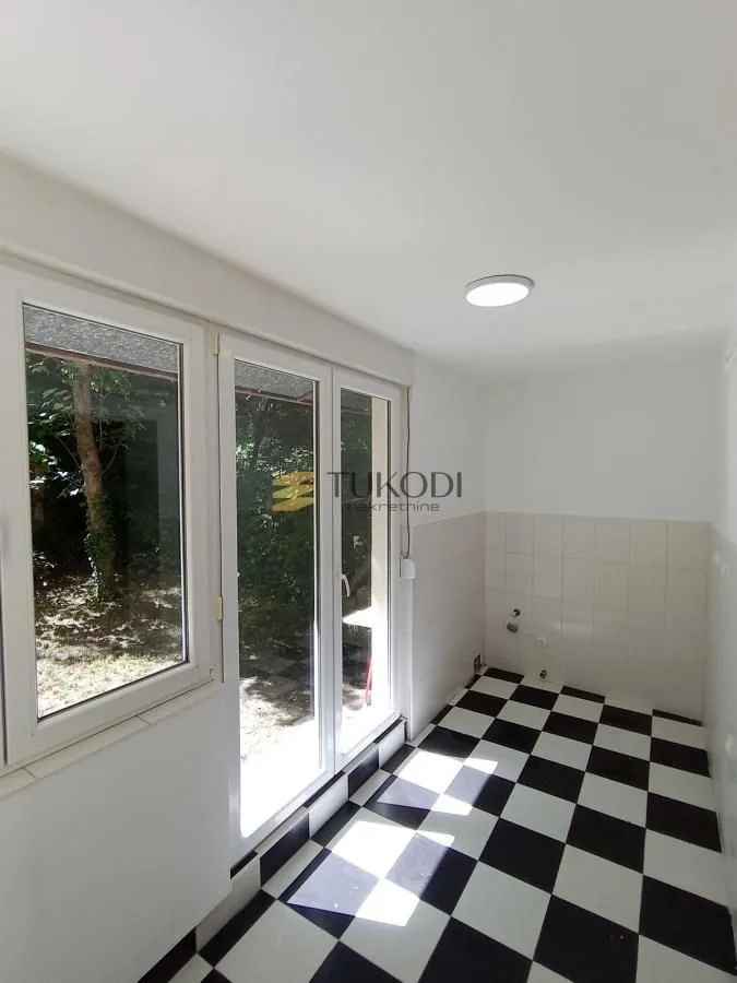 Prodaja, jednosoban stan, 36m², Stari grad, Novi Sad