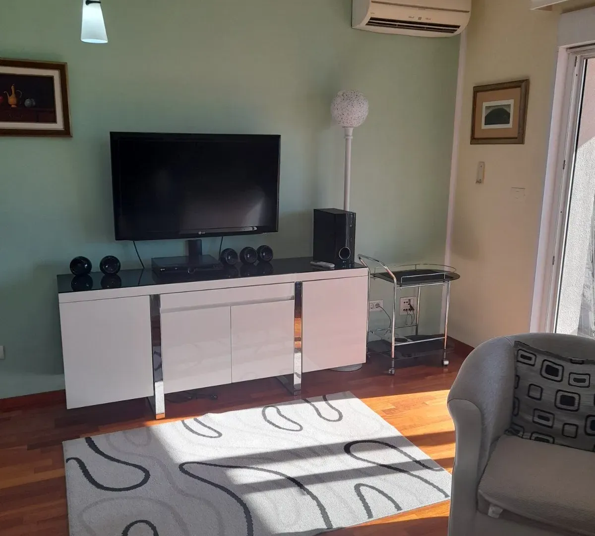 Rent, two bedroom apartment, 80m², City Kvart, Podgorica