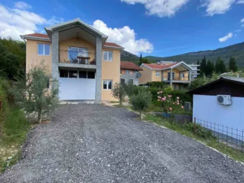 Izdavanje, trosoban stan, 75m², Gradiošnica, Tivat - image 4