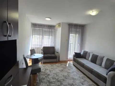 Rent, studio apartment, 26m², Novo naselje, Novi Sad - image 4