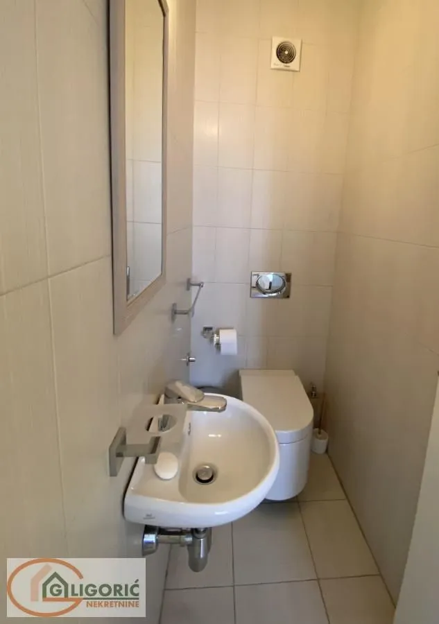 Sale, four bedroom apartment, 122m², Stari Grad, Beograd