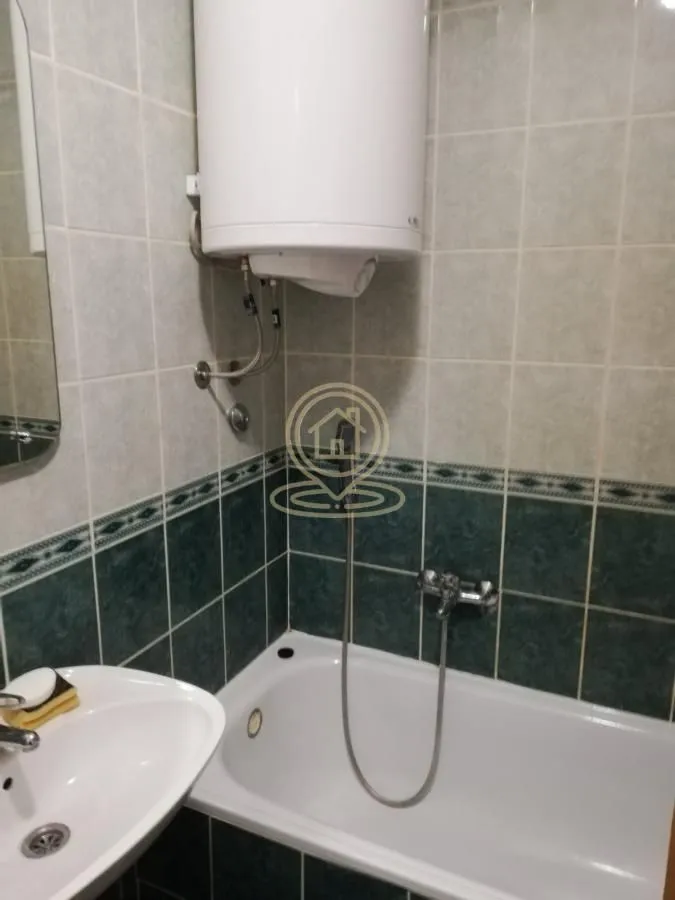 Izdavanje, jednosoban stan, 26m², Salajka, Novi Sad Sve Podlokacije