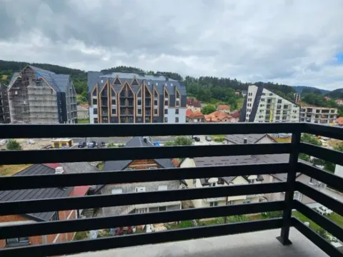 Izdavanje, jednosoban stan, 46m², Centar, Kolašin - image 8