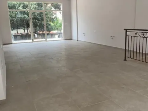 Izdavanje, poslovni prostor, 240m², Centar, Tivat - image 10