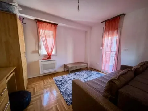 Rent, three bedroom apartment, 92m², Krivi Most, Podgorica - image 8