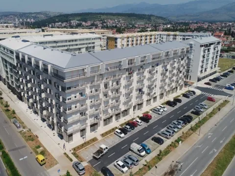 Sale, two bedroom apartment, 72m², Stari Aerodrom, Podgorica - image 1