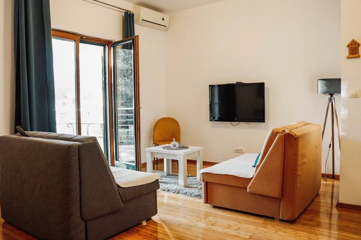 Prodaja, jednosoban stan, 65m², Risan, Kotor