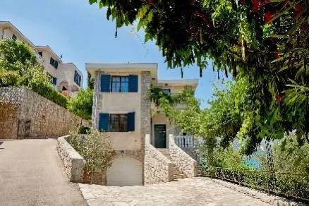 Sale, house, 235m², Kostanjica, Kotor