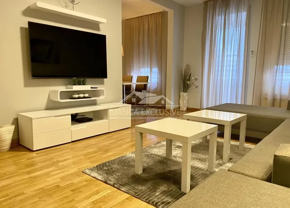 Prodaja, dvosoban stan, 60m², Belvil, Beograd