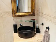 Izdavanje, četvorosoban stan, 130m², Centar, Novi Sad - image 12