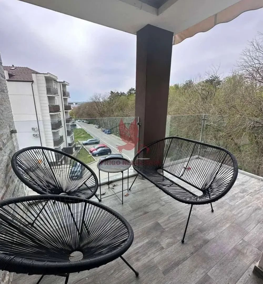 Prodaja, četvorosoban stan, 78m², Mladenovac, Beograd