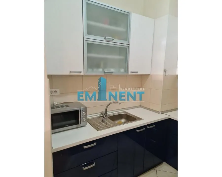 Izdavanje, trosoban stan, 91m², Voždovac Sve Podlokacije, Beograd