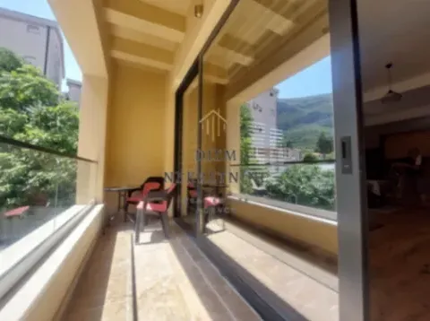 Rent, one bedroom apartment, 58m², Škaljari, Kotor - image 3
