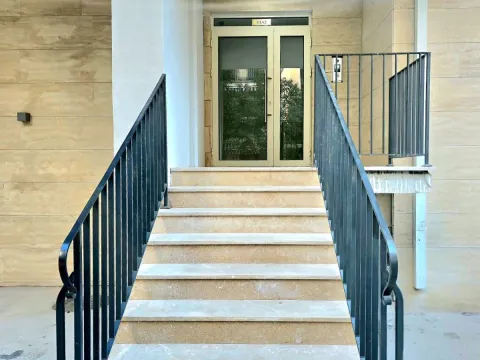 Prodaja, dvosoban stan, 65m², Centar, Budva - image 2