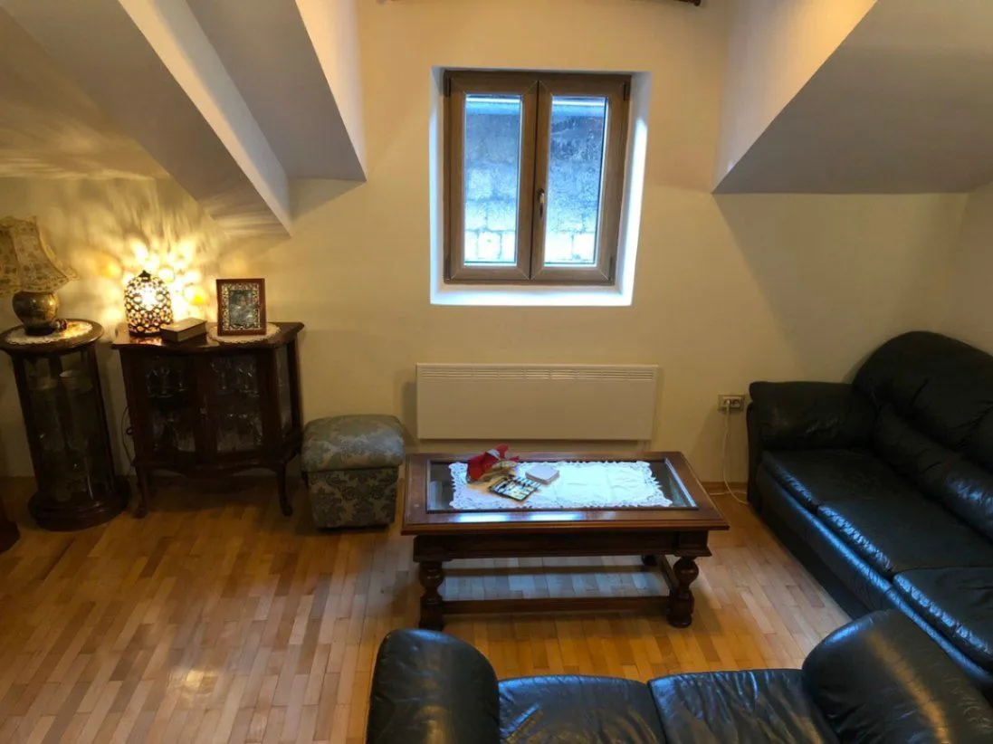 Prodaja, jednosoban stan, 87m², Grad, Kotor