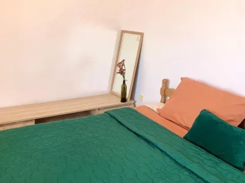 Rent, one bedroom apartment, 41m², Pržno, Budva - image 7