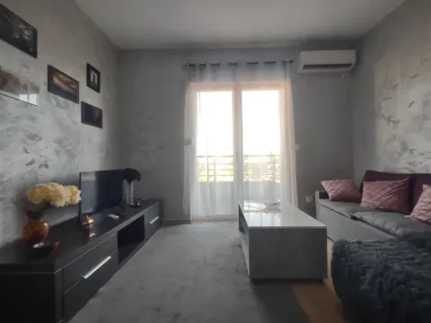 Izdavanje, dvosoban stan, 53m², Kruševac, Podgorica - image 5