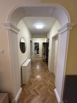 Izdavanje, trosoban stan, 76m², Centar, Novi Sad - image 10