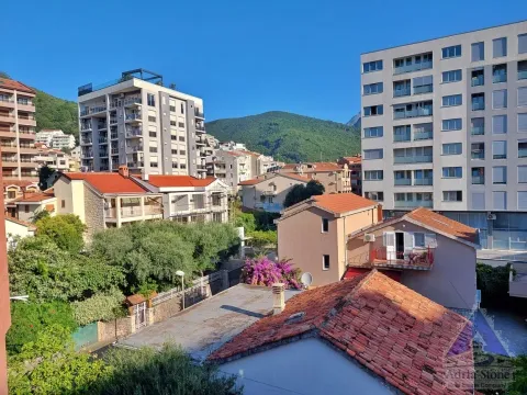 Sale, two bedroom apartment, 54m², Centar, Budva