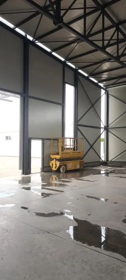 Rent, office space, 1200m², Zemun Ugrinovci, Zemun Sve Podlokacije
