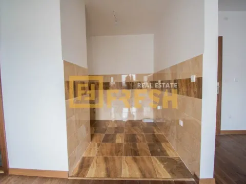 Rent, office space, 56m², City Kvart, Podgorica - image 11