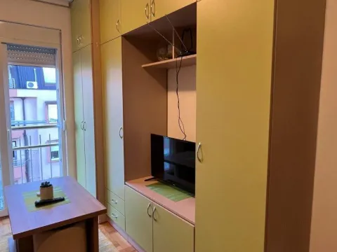 Sale, studio apartment, 19m², Krivi Most, Podgorica - image 2