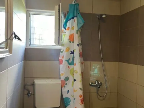 Izdavanje, kuća, 100m², Sutomore, Bar - image 8