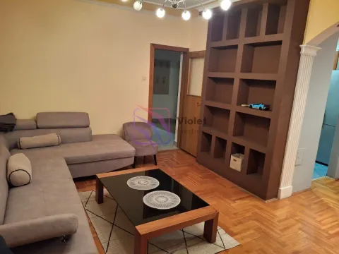 Izdavanje, jednosoban stan, 73m², Stari Aerodrom, Podgorica - image 1