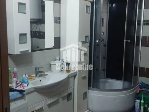 Prodaja, kuća, 250m², Voždovac Sve Podlokacije, Beograd - image 16