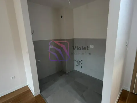 Sale, one bedroom apartment, 40m², Central Point, Podgorica - image 2