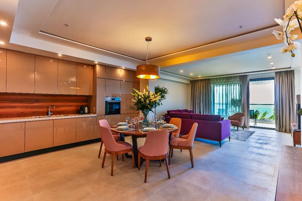Prodaja, dvosoban stan, 107m², Rafailovići, Budva