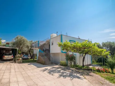 Sale, house, 154m², Bar, Crna Gora - image 1