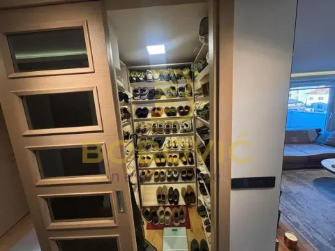 Sale, three bedroom apartment, 83m², Vračar Sve Podlokacije, Beograd - image 12