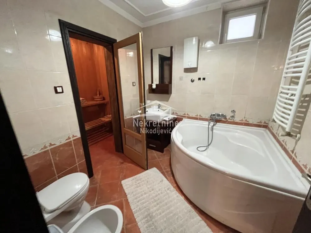 Rent, house, 220m², Savski Venac, Beograd