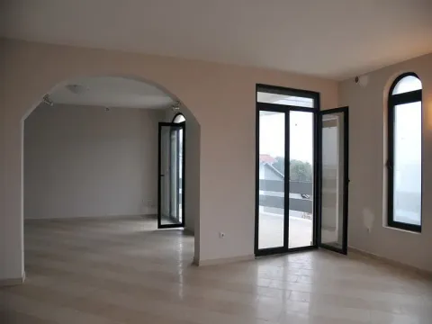 Sale, house, 450m², Utjeha, Bar - image 6